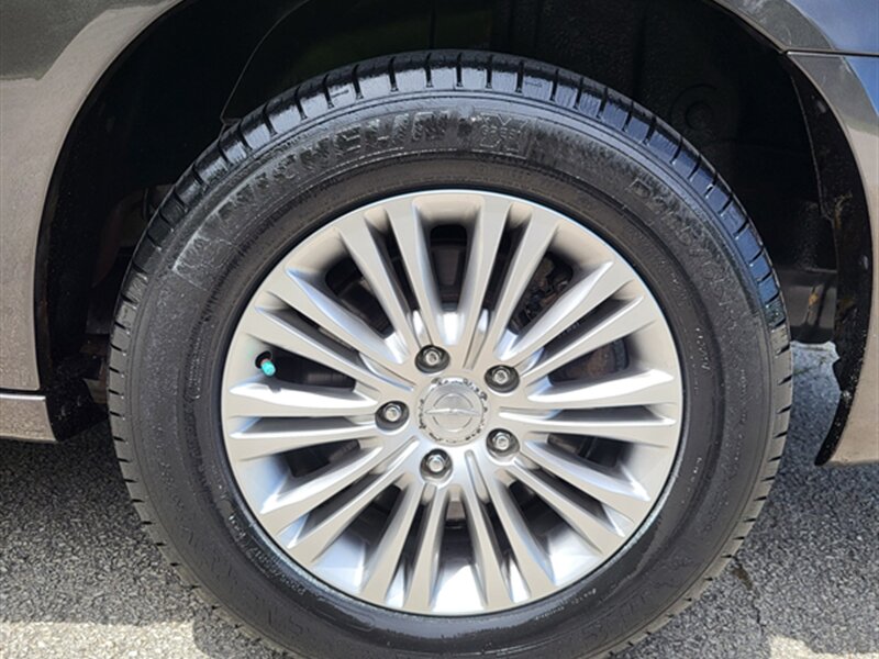 2015 Chrysler Town and Country Touring-L - Photo 32 - Midlothian, IL 60445