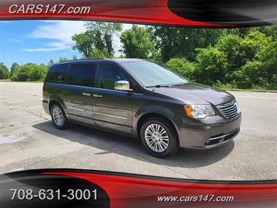 2015 Chrysler Town and Country Touring-L - Photo 8 - Midlothian, IL 60445