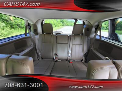 2015 Chrysler Town and Country Touring-L - Photo 12 - Midlothian, IL 60445