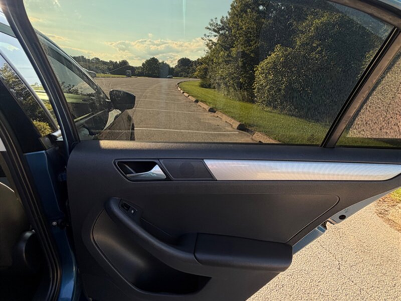 2016 Volkswagen Jetta 1.4T SE - Photo 24 - Midlothian, IL 60445