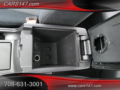 2008 Mazda Mazda3 i Touring   - Photo 19 - Midlothian, IL 60445