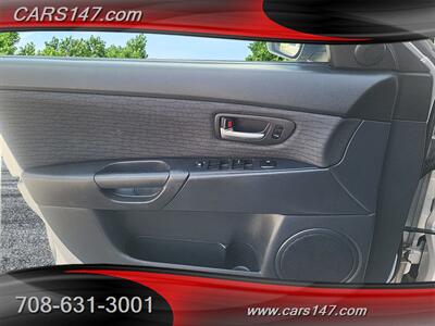 2008 Mazda Mazda3 i Touring   - Photo 17 - Midlothian, IL 60445
