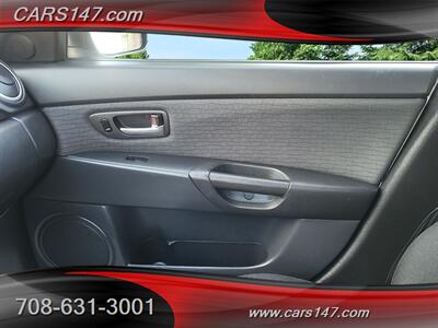 2008 Mazda Mazda3 i Touring   - Photo 19 - Midlothian, IL 60445