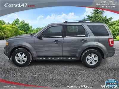 2011 Ford Escape XLT   - Photo 2 - Midlothian, IL 60445