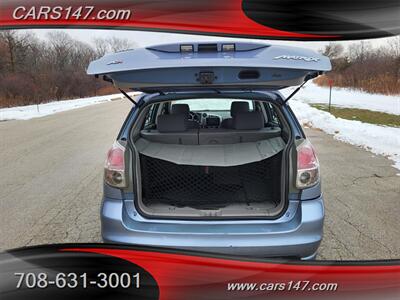 2006 Toyota Matrix XR   - Photo 9 - Midlothian, IL 60445