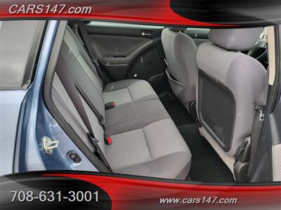 2006 Toyota Matrix XR   - Photo 13 - Midlothian, IL 60445