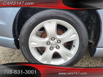 2006 Toyota Matrix XR   - Photo 28 - Midlothian, IL 60445