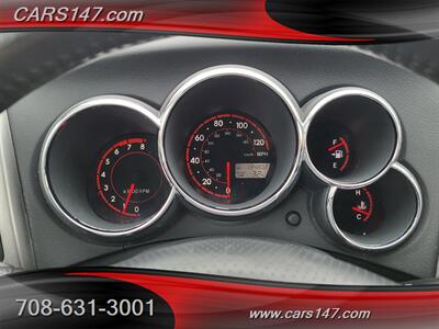 2006 Toyota Matrix XR   - Photo 16 - Midlothian, IL 60445