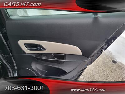 2013 Chevrolet Cruze LS Auto   - Photo 23 - Midlothian, IL 60445
