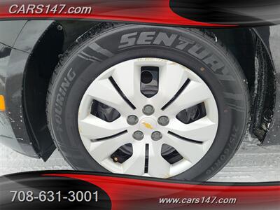 2013 Chevrolet Cruze LS Auto   - Photo 28 - Midlothian, IL 60445