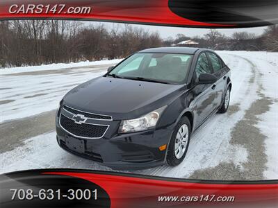 2013 Chevrolet Cruze LS Auto   - Photo 1 - Midlothian, IL 60445