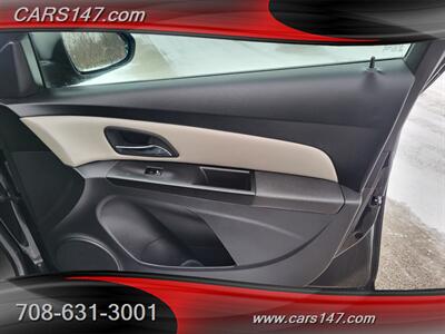 2013 Chevrolet Cruze LS Auto   - Photo 24 - Midlothian, IL 60445