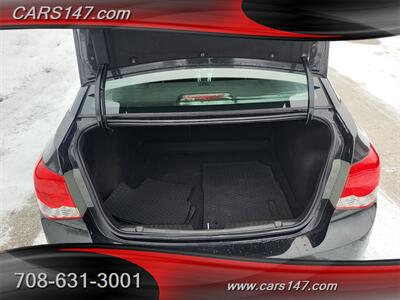 2013 Chevrolet Cruze LS Auto   - Photo 9 - Midlothian, IL 60445