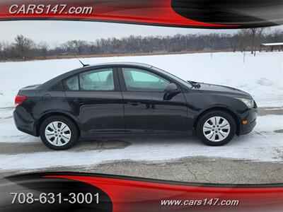 2013 Chevrolet Cruze LS Auto   - Photo 5 - Midlothian, IL 60445