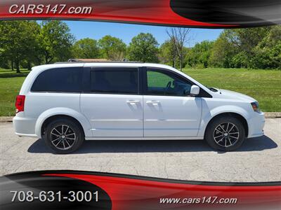 2017 Dodge Grand Caravan GT   - Photo 6 - Midlothian, IL 60445