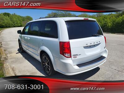 2017 Dodge Grand Caravan GT   - Photo 9 - Midlothian, IL 60445