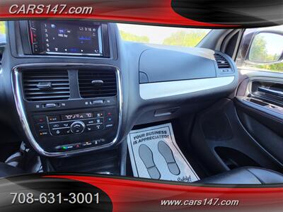 2017 Dodge Grand Caravan GT   - Photo 22 - Midlothian, IL 60445
