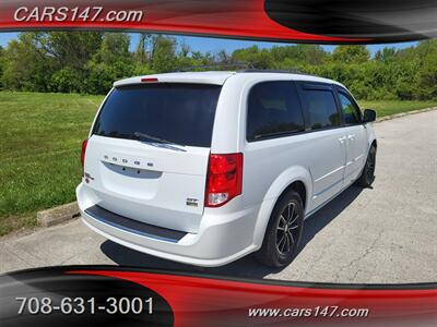2017 Dodge Grand Caravan GT   - Photo 7 - Midlothian, IL 60445