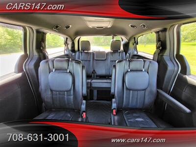 2017 Dodge Grand Caravan GT   - Photo 18 - Midlothian, IL 60445
