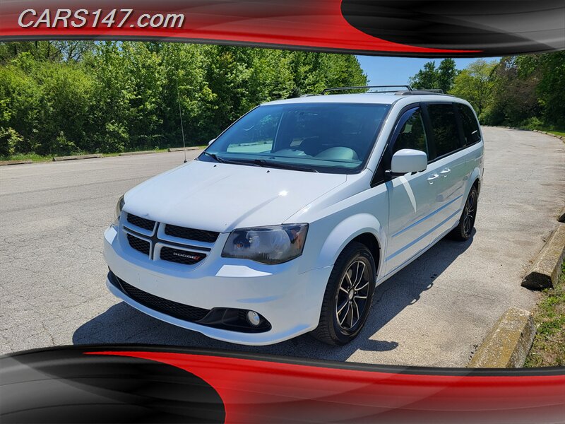 2017 Dodge Grand Caravan GT's photo