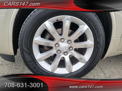 2015 Buick Enclave Premium   - Photo 31 - Midlothian, IL 60445