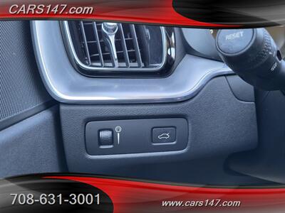 2018 Volvo XC60 T6 Momentum   - Photo 21 - Midlothian, IL 60445
