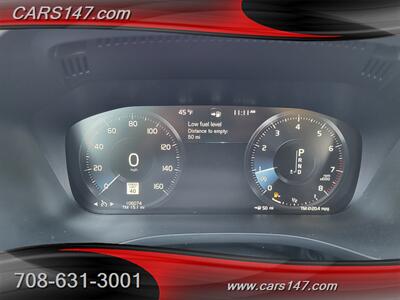 2018 Volvo XC60 T6 Momentum   - Photo 17 - Midlothian, IL 60445