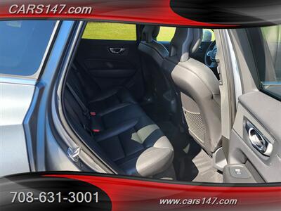 2018 Volvo XC60 T6 Momentum   - Photo 14 - Midlothian, IL 60445