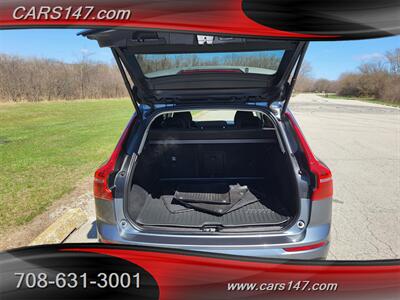 2018 Volvo XC60 T6 Momentum   - Photo 10 - Midlothian, IL 60445
