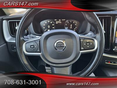 2018 Volvo XC60 T6 Momentum   - Photo 16 - Midlothian, IL 60445