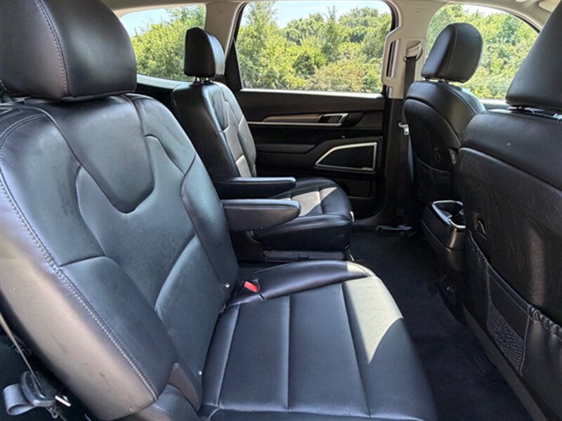 2020 Kia Telluride S - Photo 18 - Midlothian, IL 60445