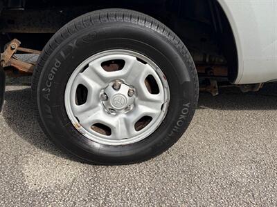 2010 Toyota Tacoma   - Photo 26 - Midlothian, IL 60445