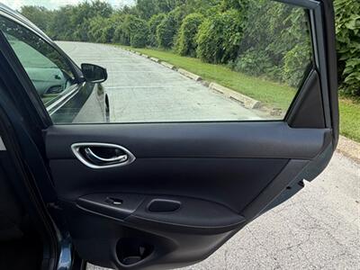 2015 Nissan Sentra SV - Photo 23 - Midlothian, IL 60445