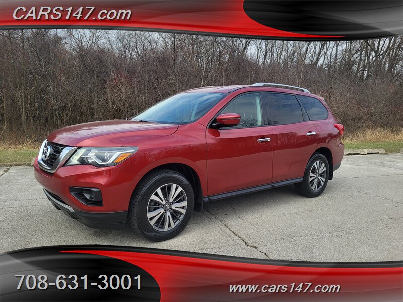 2017 Nissan Pathfinder S  