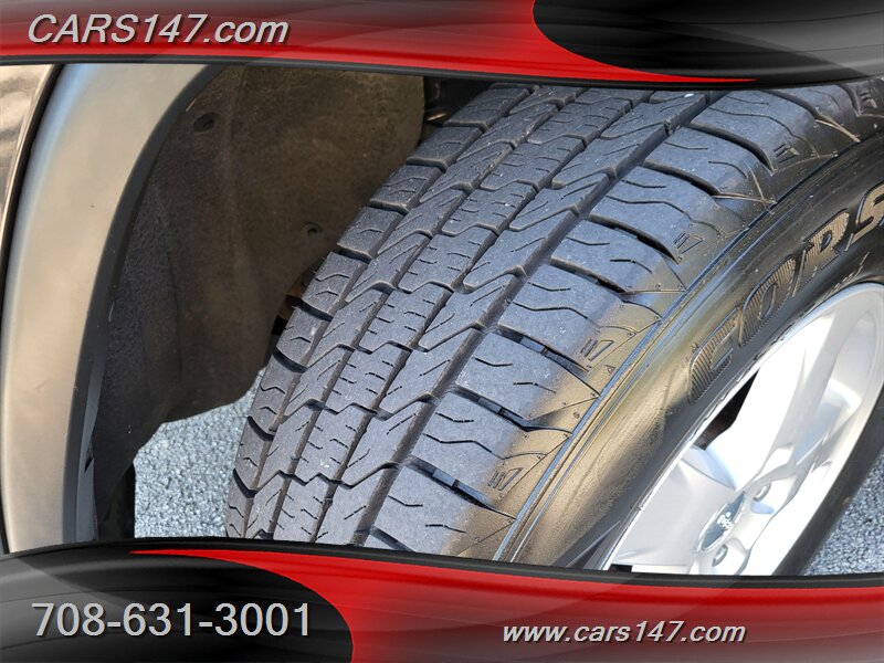 2013 Jeep Grand Cherokee Laredo photo 22