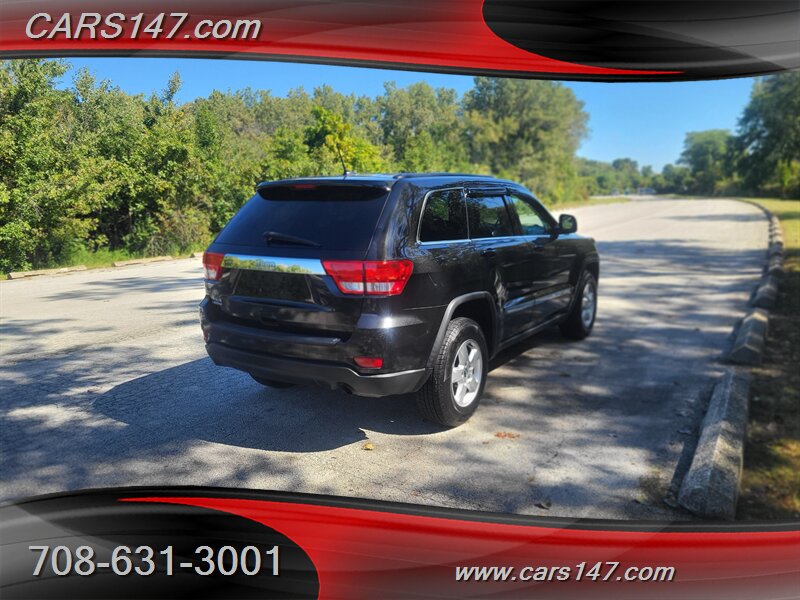 2013 Jeep Grand Cherokee Laredo photo 3