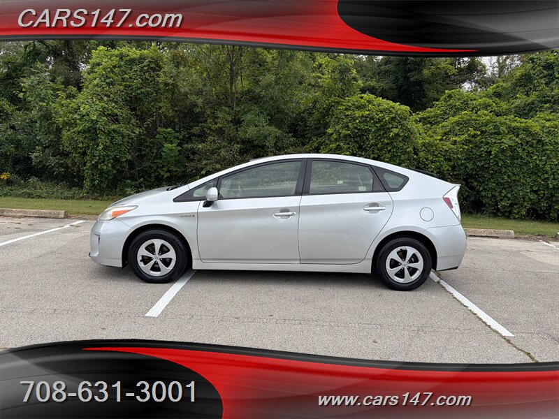 2013 Toyota Prius Two - Photo 2 - Midlothian, IL 60445