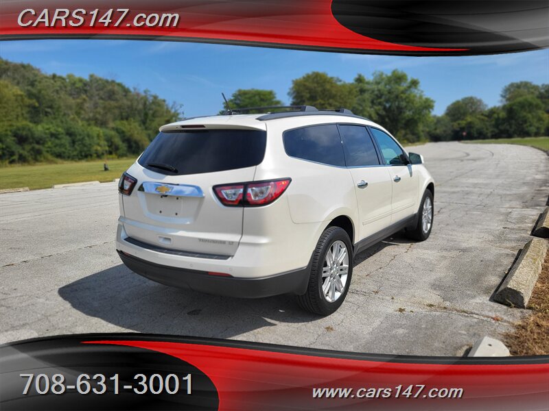 2014 Chevrolet Traverse 1LT photo 5