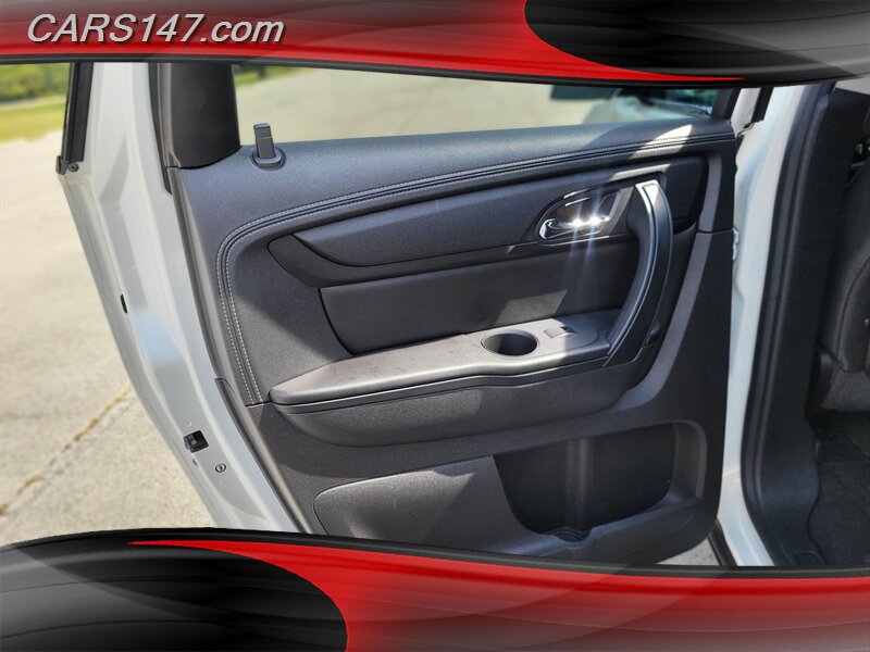 2014 Chevrolet Traverse 1LT photo 19