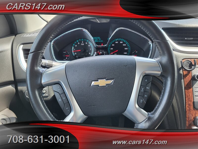 2014 Chevrolet Traverse 1LT photo 9