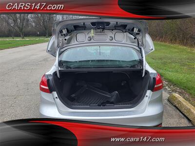 2017 Ford Focus S   - Photo 10 - Midlothian, IL 60445