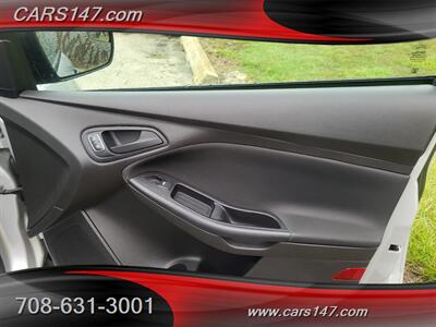 2017 Ford Focus S   - Photo 27 - Midlothian, IL 60445