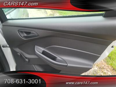 2017 Ford Focus S   - Photo 26 - Midlothian, IL 60445