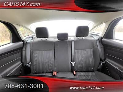 2017 Ford Focus S   - Photo 15 - Midlothian, IL 60445