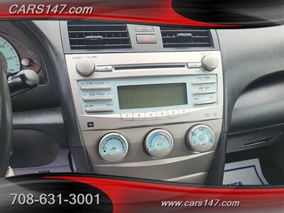 2009 Toyota Camry SE   - Photo 13 - Midlothian, IL 60445