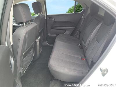 2017 Chevrolet Equinox LT   - Photo 10 - Midlothian, IL 60445