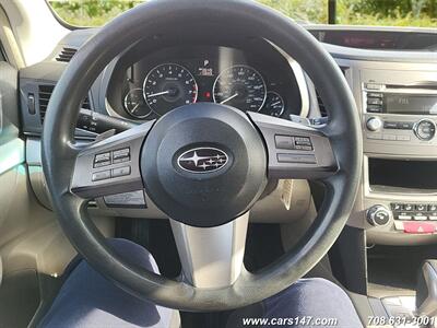 2011 Subaru Outback 2.5i   - Photo 15 - Midlothian, IL 60445