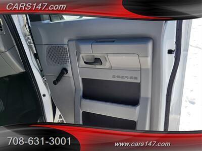 2011 Ford E-350 SD XL   - Photo 24 - Midlothian, IL 60445