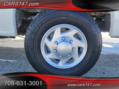 2011 Ford E-350 SD XL   - Photo 25 - Midlothian, IL 60445