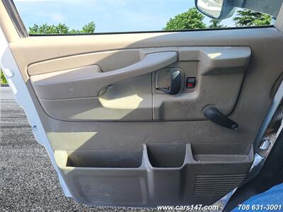 2014 Chevrolet Express 3500 BOX TRUCK   - Photo 15 - Midlothian, IL 60445